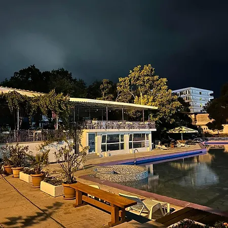 Hotel рива 2*