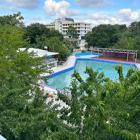 рива Hotel