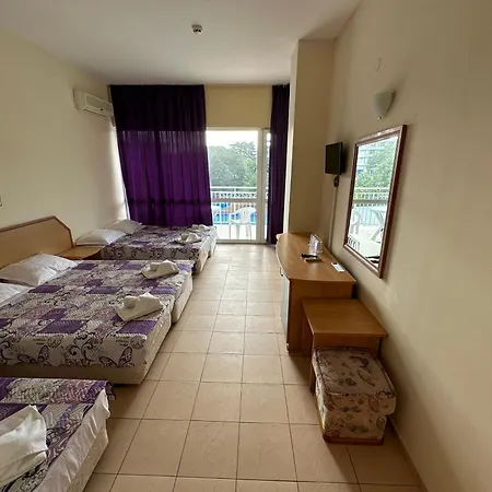 فندق рива غولدن ساندز