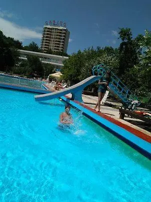 рива Hotel 3*